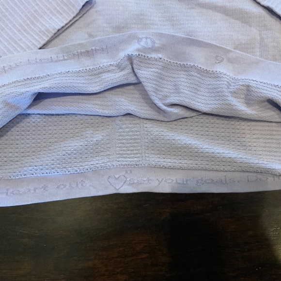 Lululemon  light purple long sleeve Swiftly Tech top, sz 6, worn once , msrp $78 - Picture 3 of 5
